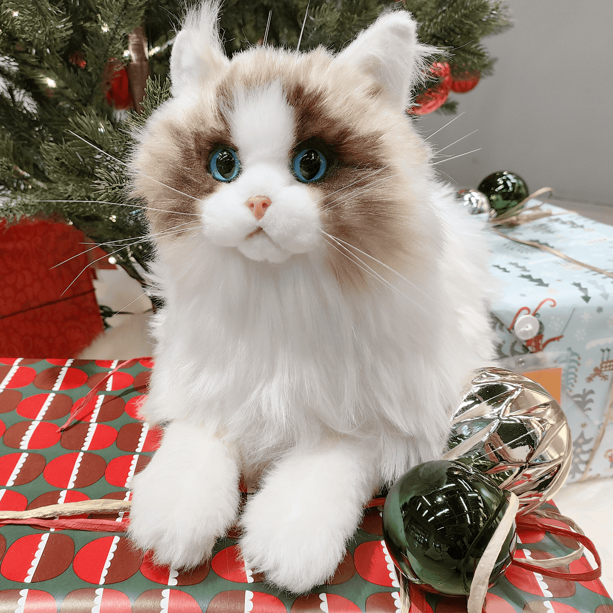Ragdoll Weighted Plush – Realistic Cozy Calming Toy