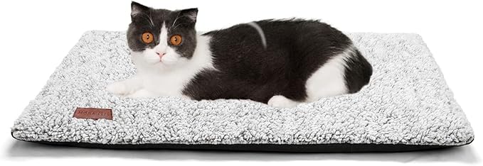 Self Warming Cat Bed Self Heating Cat Dog Mat 24 x 18 inch Extra Warm Thermal Pet Pad for Indoor Outdoor Pets with Removable Cover Non-Slip Bottom Washable Non Electric