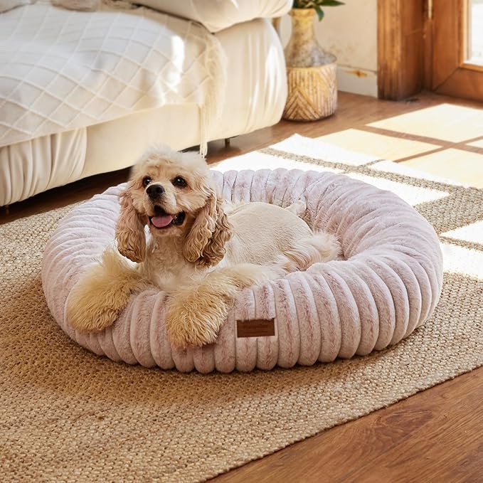 FUKUMARU Dog Bed, Calming Donut Dog Beds for Anxious Dogs, Modern Aesthetic Cat Bed with Gradient Print, Cute Round Pet Beds with Washable Cover, Orthopedic Puppy Bed, Pink, Medium, 30 inches